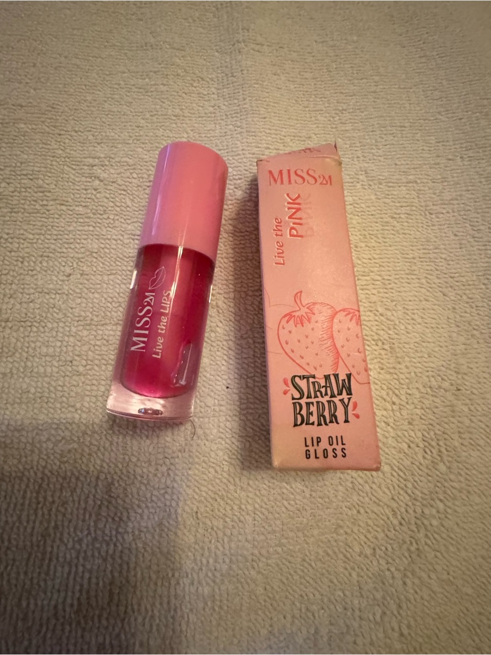 Strawberry Pink Lip Oil Gloss - Hydrating Pink Shine